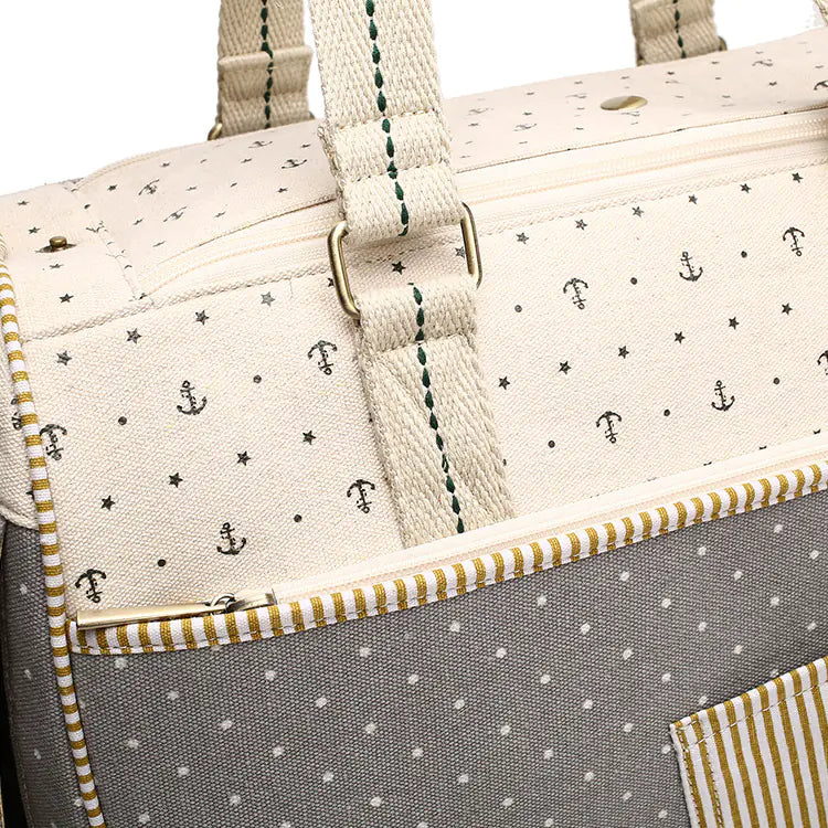 Canvas Pet Carrier for Small Pets – Durable Travel Space Bag (1–6 kg Capacity)