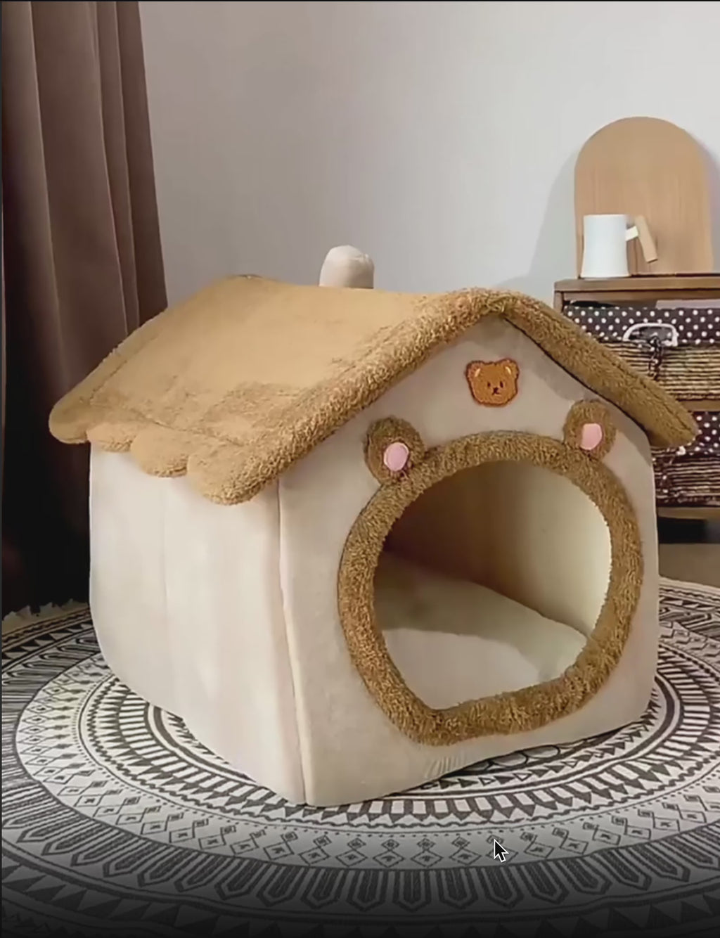 Indoor Heated Cat House with Removable Heating Pad
